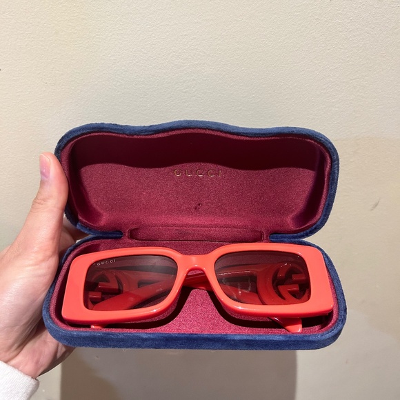 GUCCI Red Sunglasses - Picture 1 of 6